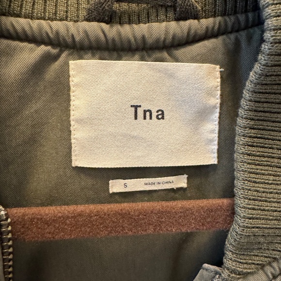 Aritzia TNA SEQUOIA bomber - Picture 4 of 4